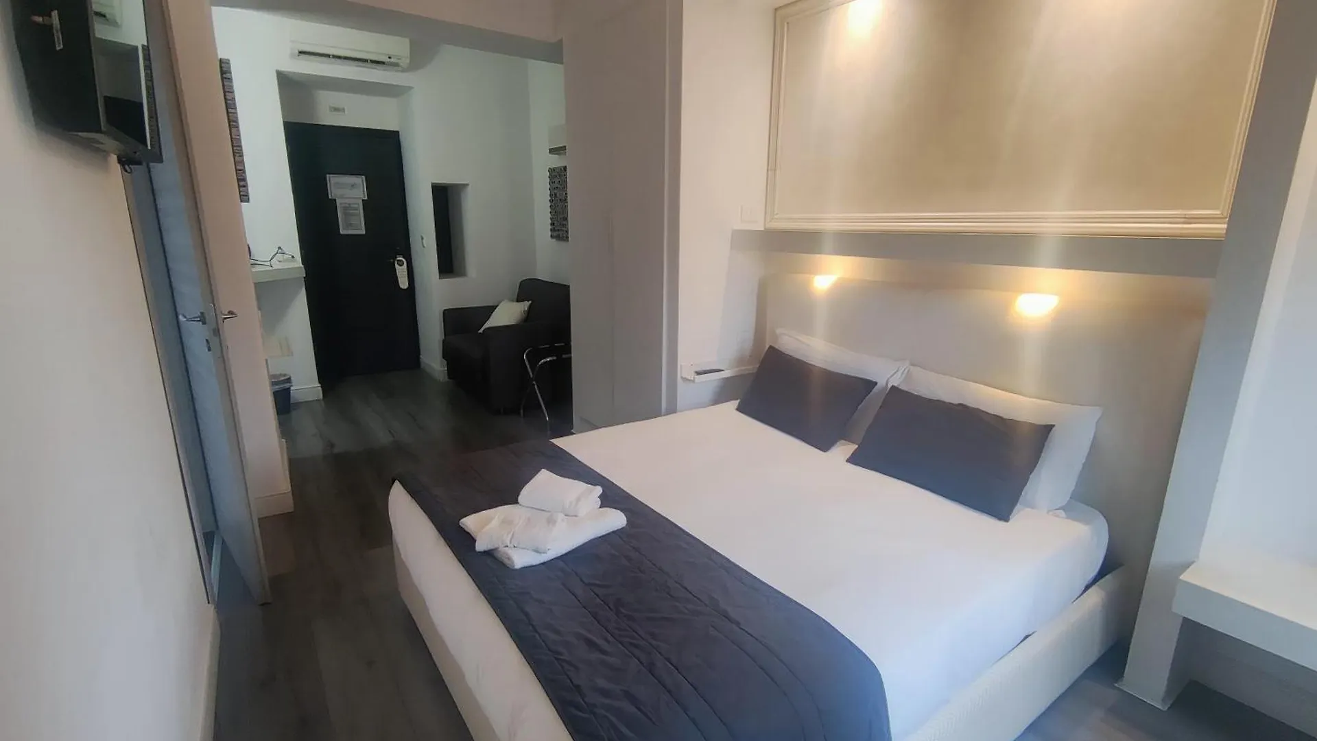 Guest house Brunelleschi Holidays Hostel Rome